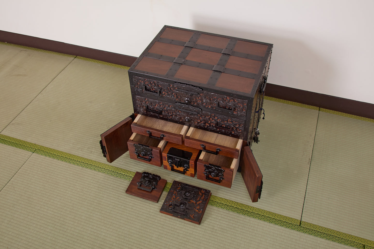 佐渡の舟タンス　再現品