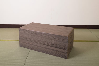 総桐脚付き衣裳ケース